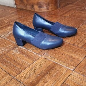 David Tate Women’s Navy Blue Leather Slip-On Low Heel Comfort Shoes Size 7M